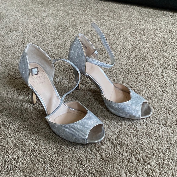 Heals - Picture 1 of 1